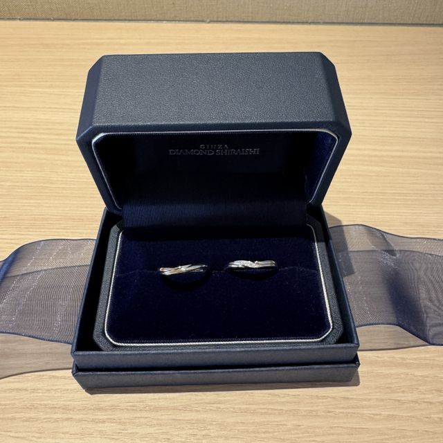 【銀座ダイヤモンドシライシの口コミ】 お互いが気にいる指輪を探し求めてました。ブランドは揃えてシリーズはそ…