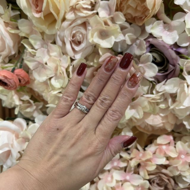 【TANZO.(鍛造指輪)の口コミ】 ペアリングと2連で付けれるようなデザインしました。恋人はが青が好きなの…