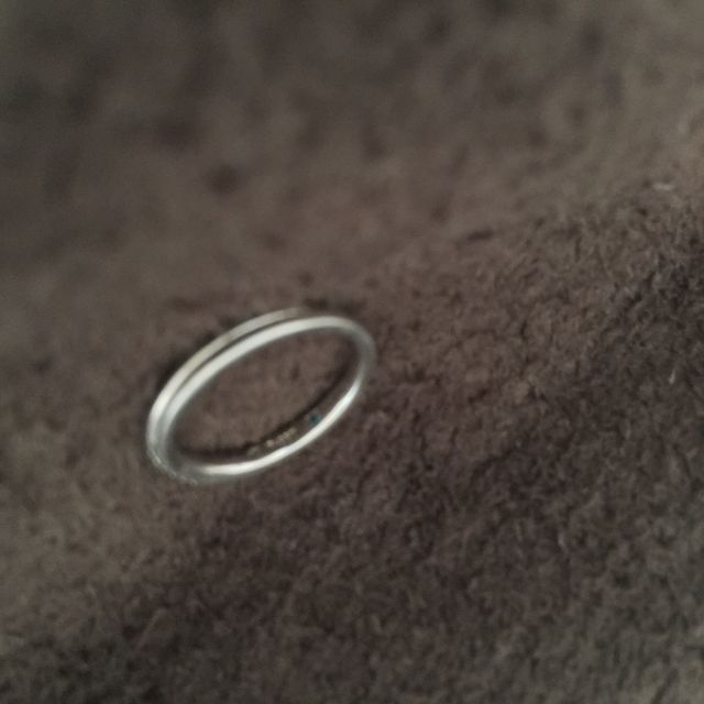 【4℃ BRIDAL(ヨンドシーブライダル)の口コミ】 初めはV字など変形リングを考えていたが、なんとなくしっくりきませんでし…