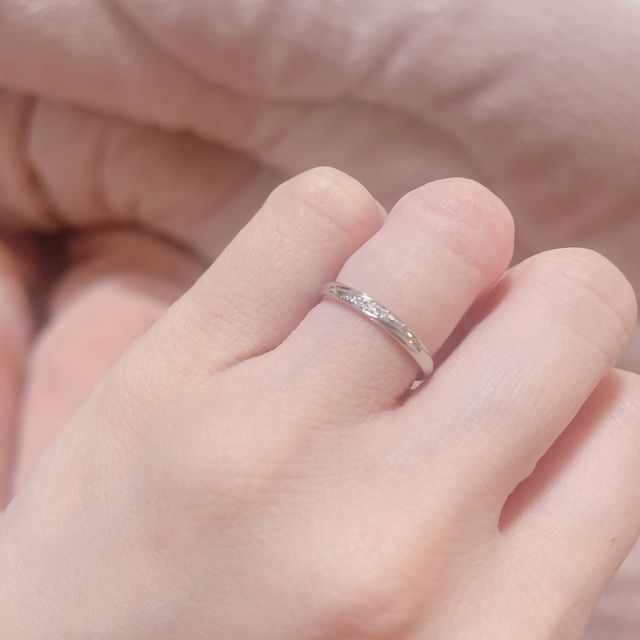 【アイプリモ(I-PRIMO)の口コミ】 細身で短めの指なのでこの細めのストレートタイプの
指輪が一番手を綺麗に…