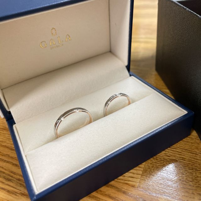 【GALA JEWELRY(ガラジュエリー)の口コミ】 シンプルイズベスト＋ワンポイントを意識してデザインを決めました。斜め…
