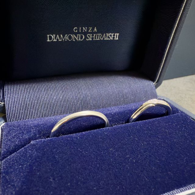 【銀座ダイヤモンドシライシの口コミ】 主に３つ
・指輪のつけ心地。
・指輪の形。
・ダイヤモンドの品質

男性側…