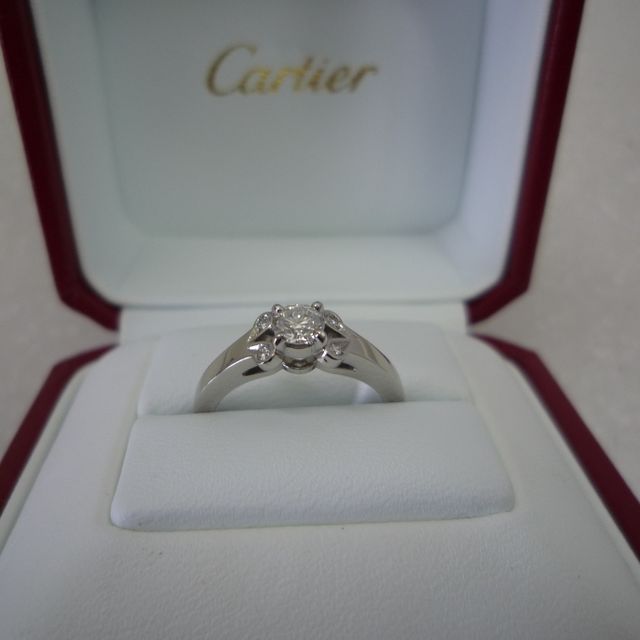 【カルティエ(Cartier)の口コミ】 いろいろな指輪を見ましたが、一生ものなので、いいものを購入したいとい…