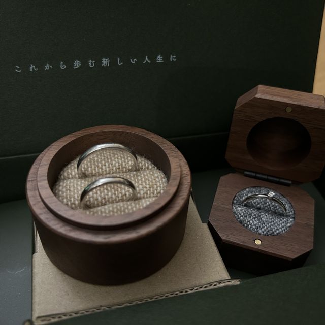 【鎌倉彫金工房の口コミ】 デザインは周りには加工などを
施したくなくかなりシンプルにはなってしま…