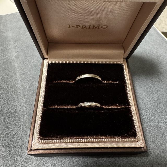 【アイプリモ(I-PRIMO)の口コミ】 エターナルブラックという特別な石を内側に埋め込むことで、お互いだけが…