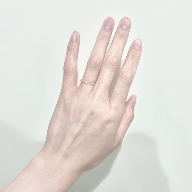 【ブシュロン(BOUCHERON)の口コミ】 フルエタニティのデザインで、日常使いしやすい幅と地金の肌馴染みの良さ…