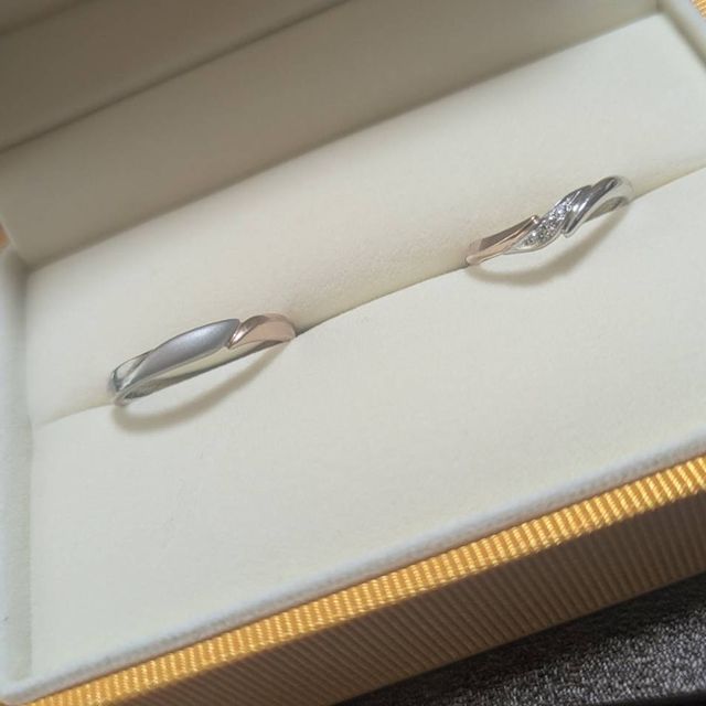 【ケイウノ ブライダル(K.UNO BRIDAL)の口コミ】 石の数を減らしてその分輝きが1番良い石にしました。毎日つけるので1番手…