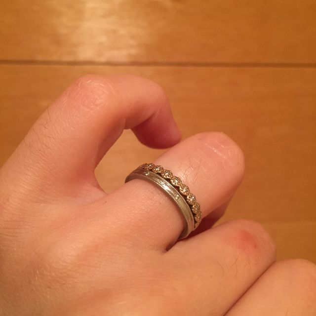 【agete(アガット)の口コミ】 婚約指輪のミル打ちデザインが気に入ったのが決め手です。ピンクゴールド&…