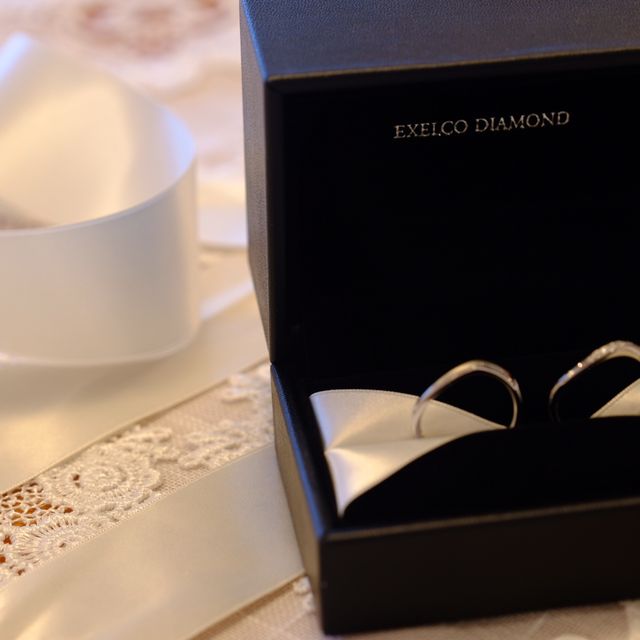 【エクセルコダイヤモンド(EXELCO DIAMOND)の口コミ】 結婚指輪を買うにあたって「S字デザインの指輪」を重点に探していました。…