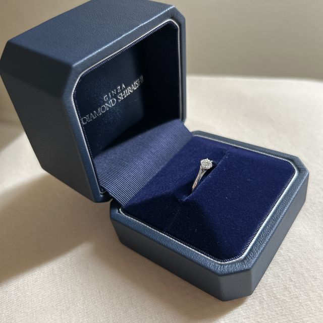 【銀座ダイヤモンドシライシの口コミ】 指輪のカラット数を0.231カラットに設定させていただき、輝きを保ちつつ、…
