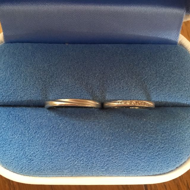 【銀座ダイヤモンドシライシの口コミ】 最初は何件か見比べようと
考えていたが、
最初にダイヤモンドシライシさ…