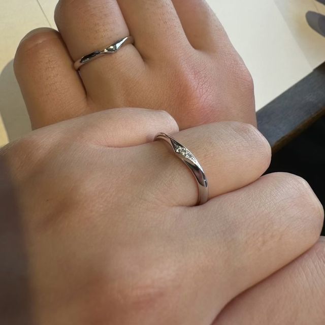 【ケイウノ ブライダル(K.UNO BRIDAL)の口コミ】 カジュアルな指輪が多かった印象があります。また、ディズニーデザインの…