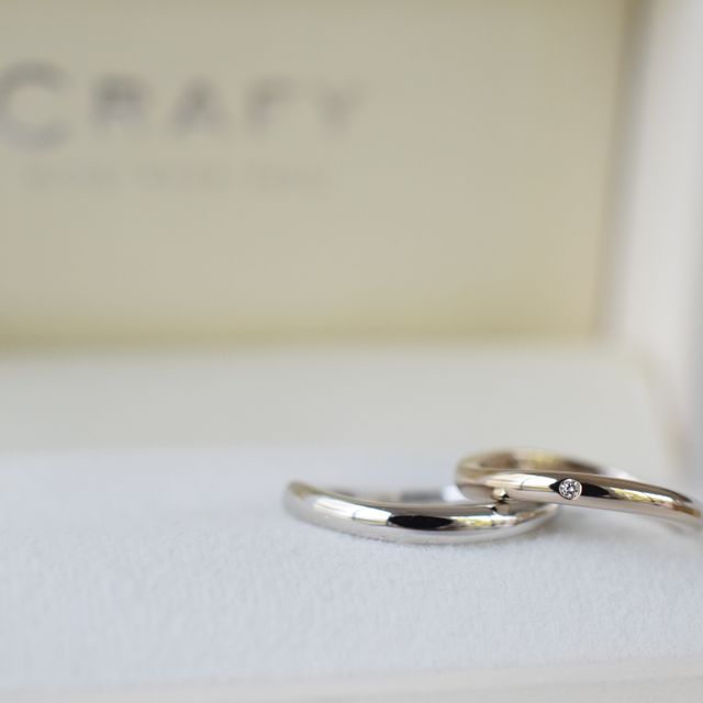 【CRAFY(クラフィ)の口コミ】 2人とも、ものづくりが好きなので手作りにこだわってお店を選ばせていただ…