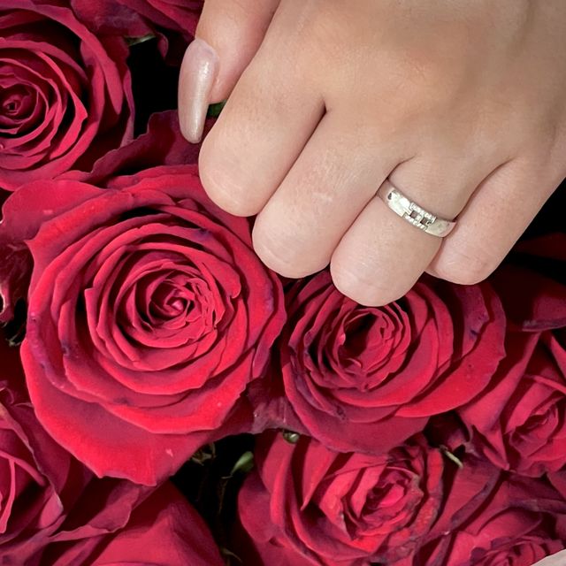 【エルメス(HERMES)の口コミ】 シンプルでありながらもＨのロゴでブランドの存在感が出されていてとても…