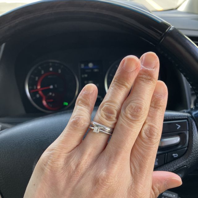 【ティファニー(Tiffany & Co.)の口コミ】 ・エメラルド カット ダイヤモンド エンゲージメント リング プラチナ　0.…