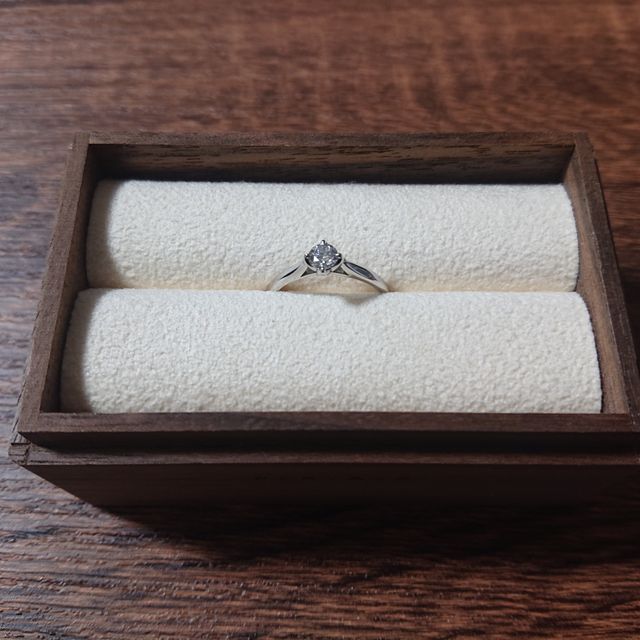 【PORTADA(ポルターダ)の口コミ】 どんなデザインが良いか迷っていましたが、最終的にシンプルなのが良いと…