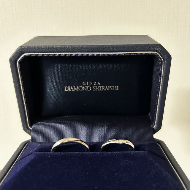 【銀座ダイヤモンドシライシの口コミ】 派手すぎずシンプルすぎずで、人とかぶらなさそうやったから。
価格もちょ…