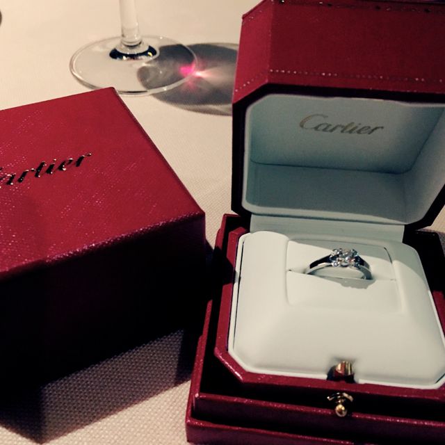 【カルティエ(Cartier)の口コミ】 エンゲージリングは憧れのブランドで！と以前から夢見ていたため、ハリー…