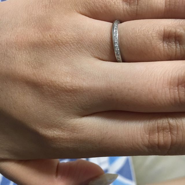 【銀座ダイヤモンドシライシの口コミ】 キラキラした物が大好きなので、シンプルよりキラキラを求めて探しました…