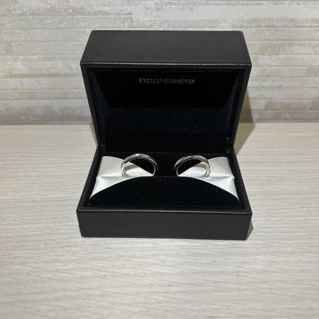 【エクセルコダイヤモンド(EXELCO DIAMOND)の口コミ】 ツイストのデザインが気に入っています
同じようなデザインは他のブランド…