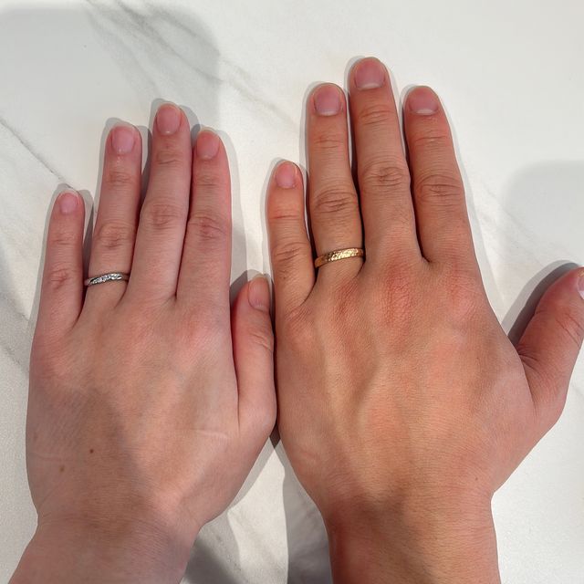 【TANZO.(鍛造指輪)の口コミ】 指輪のデザインや素材がいろいろ選べる事から
各々が拘って気に入った指輪…