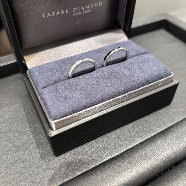 【ラザール ダイヤモンド(LAZARE DIAMOND)の口コミ】 光が当たるとダイヤモンドがキラキラと輝きとても綺麗です。
withという種…