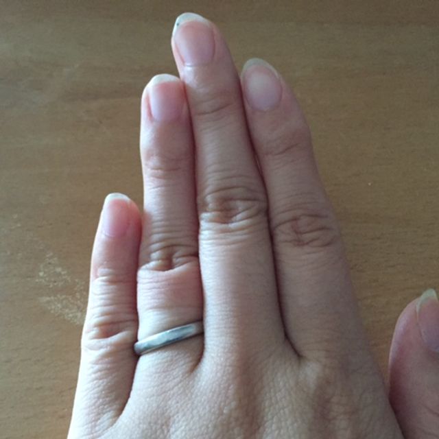 【ティファニー(Tiffany & Co.)の口コミ】 結婚指輪は普段からずっとはめるので、水仕事等に支障がでないプラチナを…