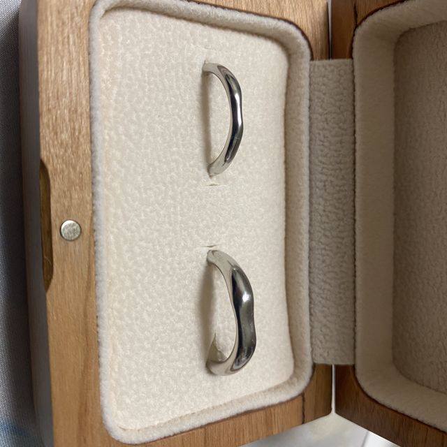 【atelier ST, CAT(アトリエ エスティーキャット)の口コミ】 普段からシルバー系のアクセサリーをよく身につけているため、肌なじみの…