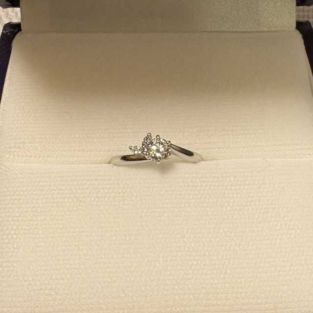 【俄(にわか)の口コミ】 色々なお店に行きましたが、月彩のデザインが可愛くて気に入ったので決め…