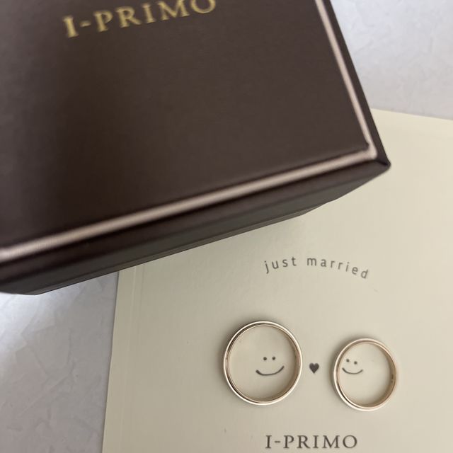 【アイプリモ(I-PRIMO)の口コミ】 珍しい色で主張も激しくないがどことなくオシャレな指輪で2重構造になって…