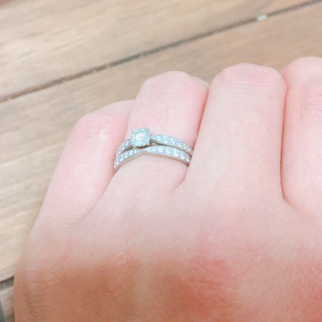 【ティファニー(Tiffany & Co.)の口コミ】 エンゲージリングと、マリッジリングをセットでつけていられるものがよい…