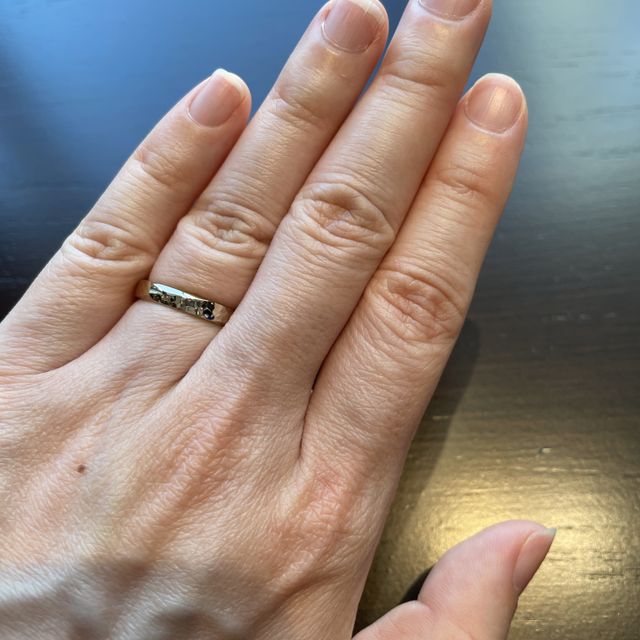 【TANZO.(鍛造指輪)の口コミ】 シンプルで普段の服に馴染みやすいデザインでとても気に入りました。とて…