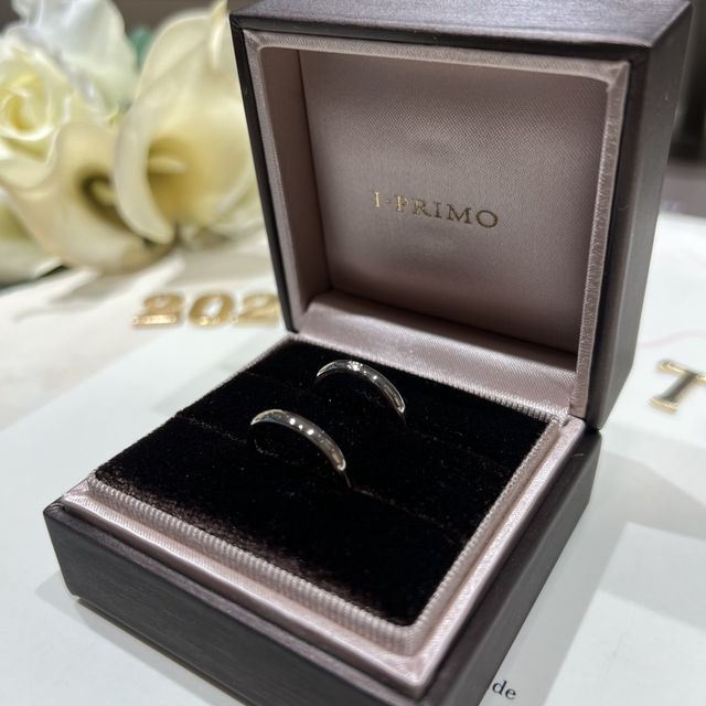 【アイプリモ(I-PRIMO)の口コミ】 シンプルだけど、存在感がかなりある女性らしいデザインです。贅沢にダイ…