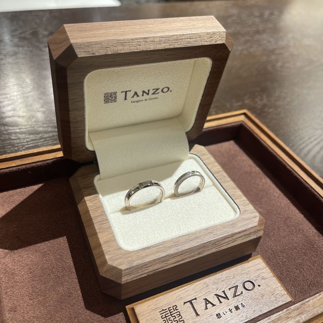 【TANZO.(鍛造指輪)の口コミ】 TANZOオリジナルの色があり、どれも可愛くて迷いました！
ピンクゴールド…
