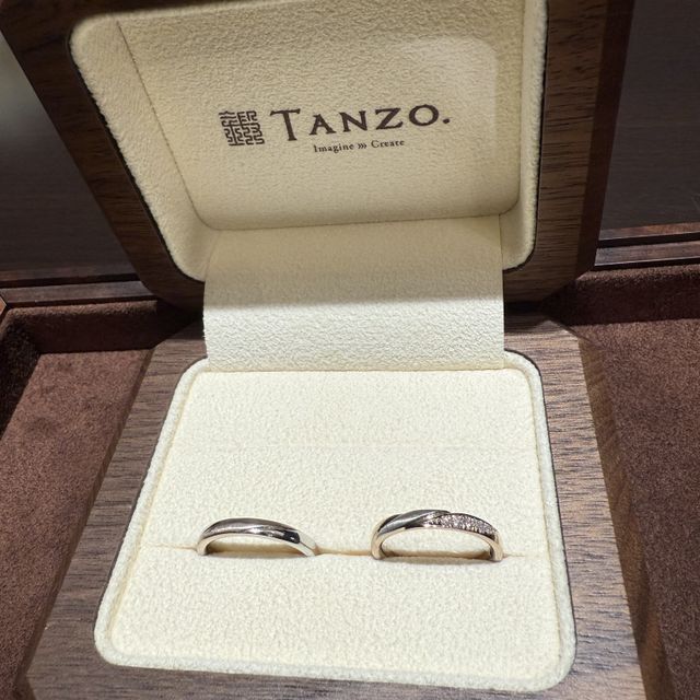 【TANZO.(鍛造指輪)の口コミ】 指輪の色やデザイン加工の組み合わせ、ダイヤの数•付け方など自分た…