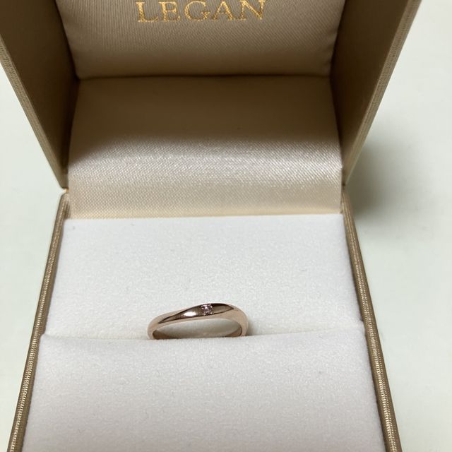 【LEGAN(レガン)の口コミ】 アイスピンクゴールドの素材にピンクダイヤモンドをつけてもらいました。…