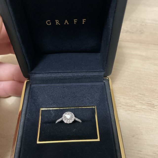 【グラフ(GRAFF)の口コミ】 インパクトがあり、年老いても指に負けないようにな迫力があると思います…