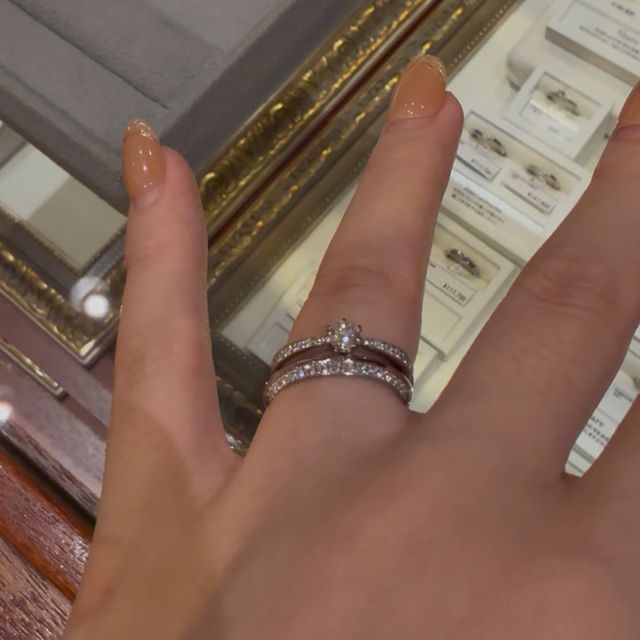 【ケイウノ ブライダル(K.UNO BRIDAL)の口コミ】 シーンに応じて上下どちらでも使えるのが良いと思いました。他のブランド…