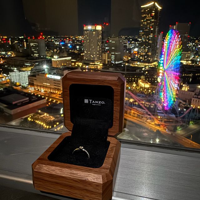 【TANZO.(鍛造指輪)の口コミ】 夫からダイヤモンドプロポーズをしてもらい、後日一緒に指輪を選びに行き…