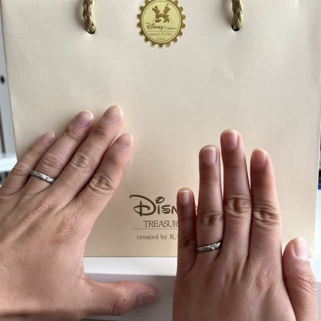 【ケイウノ ブライダル(K.UNO BRIDAL)の口コミ】 アラジンに出てくる、ジーニーの結婚指輪にしました。
指輪のコンセプトに…