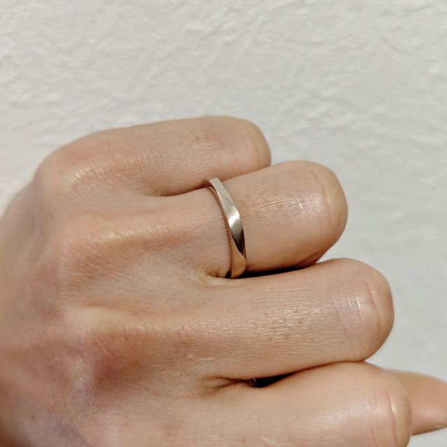【CRAFY(クラフィ)の口コミ】 ホワイトゴールドがマストで指輪を選んでいましたが、ブランドでは高額に…
