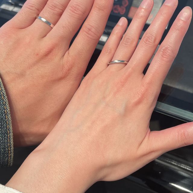 【銀座ダイヤモンドシライシの口コミ】 シンプルなデザインでもかわいいものが多く、選ぶのに迷いました。ストレ…