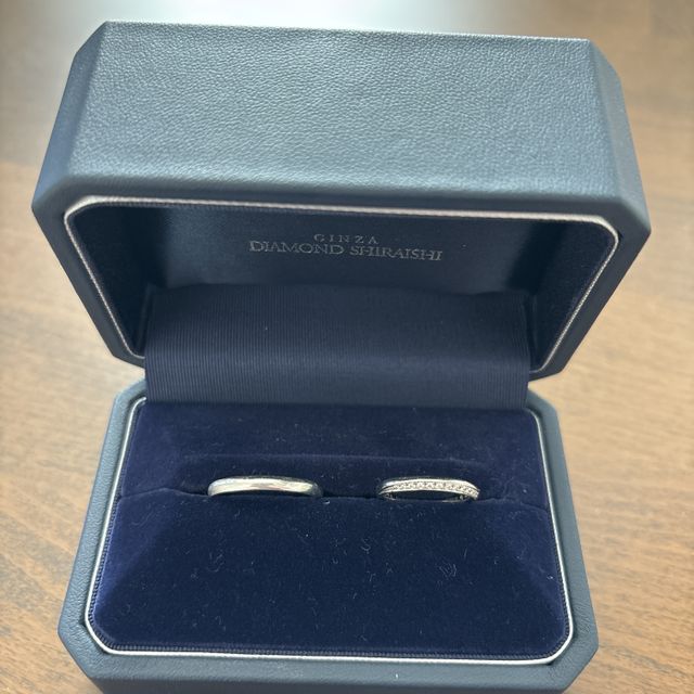 【銀座ダイヤモンドシライシの口コミ】 結婚指輪って一生ものだから、シンプルすぎてもつまらないし、派手すぎて…