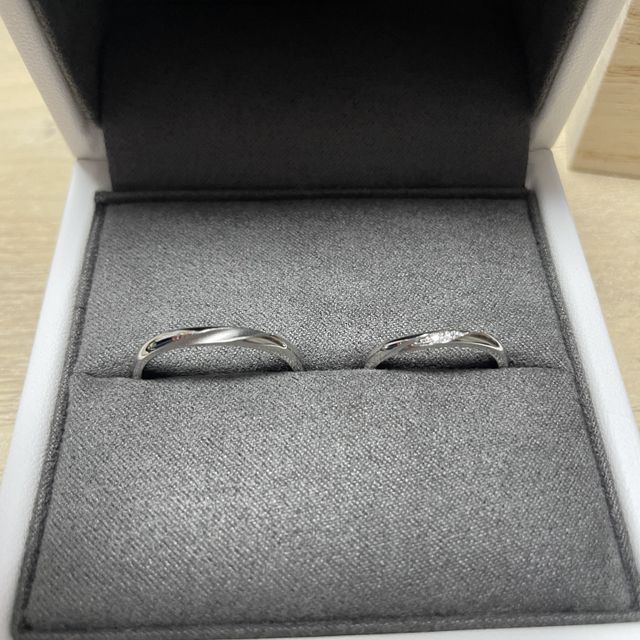 【COEUR D'OR(クゥドール)の口コミ】 たくさんある指輪の中から2人の意見がピッタリ合う指輪に出会えました。仕…