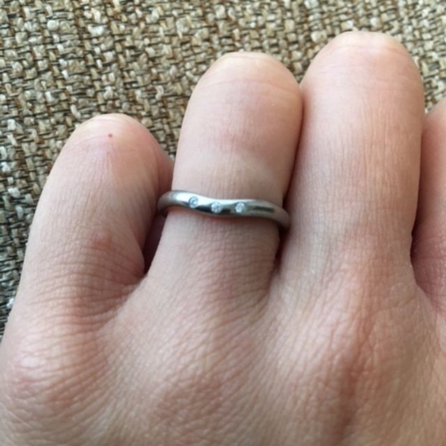 【ティファニー(Tiffany & Co.)の口コミ】 シンプルで飽きがこないもの、かつデザイン性も少しはあるものにしたかっ…