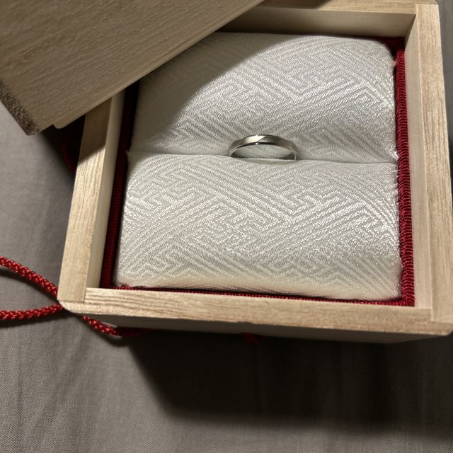 【BONDS(ボンズ)の口コミ】 シンプルかつカジュアルで、どんな服装にも合い、普段使いしやすいです。…