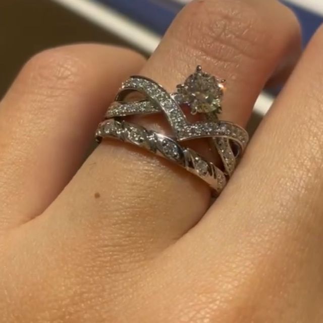 【ショーメ(CHAUMET)の口コミ】 ショーメのマリッジリングのなかでも日常使いがしやすそうなデザインがい…