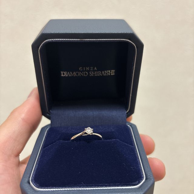 【銀座ダイヤモンドシライシの口コミ】 新作のピュアブライトネスというリング。ウェーブラインによって付けた時…