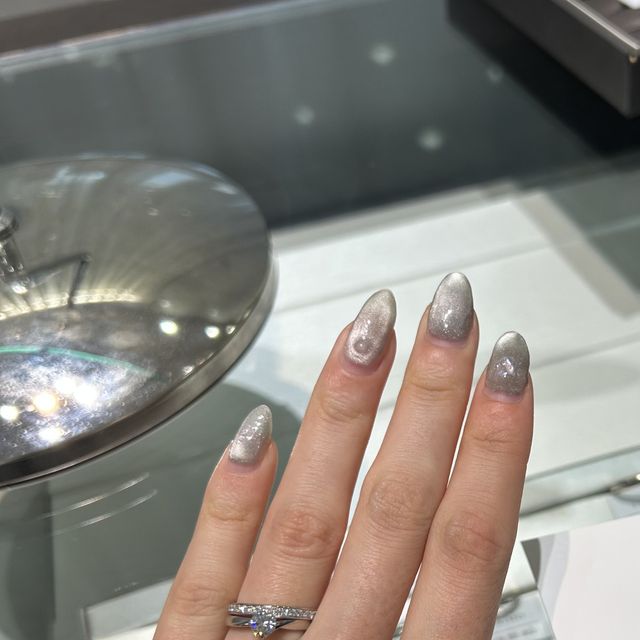 【アイプリモ(I-PRIMO)の口コミ】 自分の婚約指輪と重ねた時に隙間ができずピッタリな結婚指輪を探してまし…