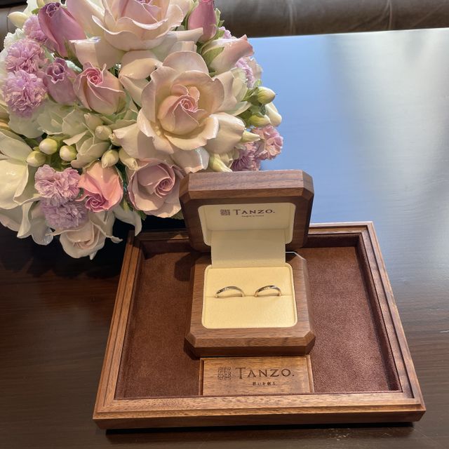 【TANZO.(鍛造指輪)の口コミ】 色やデザインや加工の質感をいろいろと選ぶことができ、2人で楽しく結婚指…